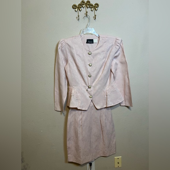 Allisa Jackets & Blazers - Alisa Light Pink Damask Women's Blazer Suit Jacket and Skirt. Size 10